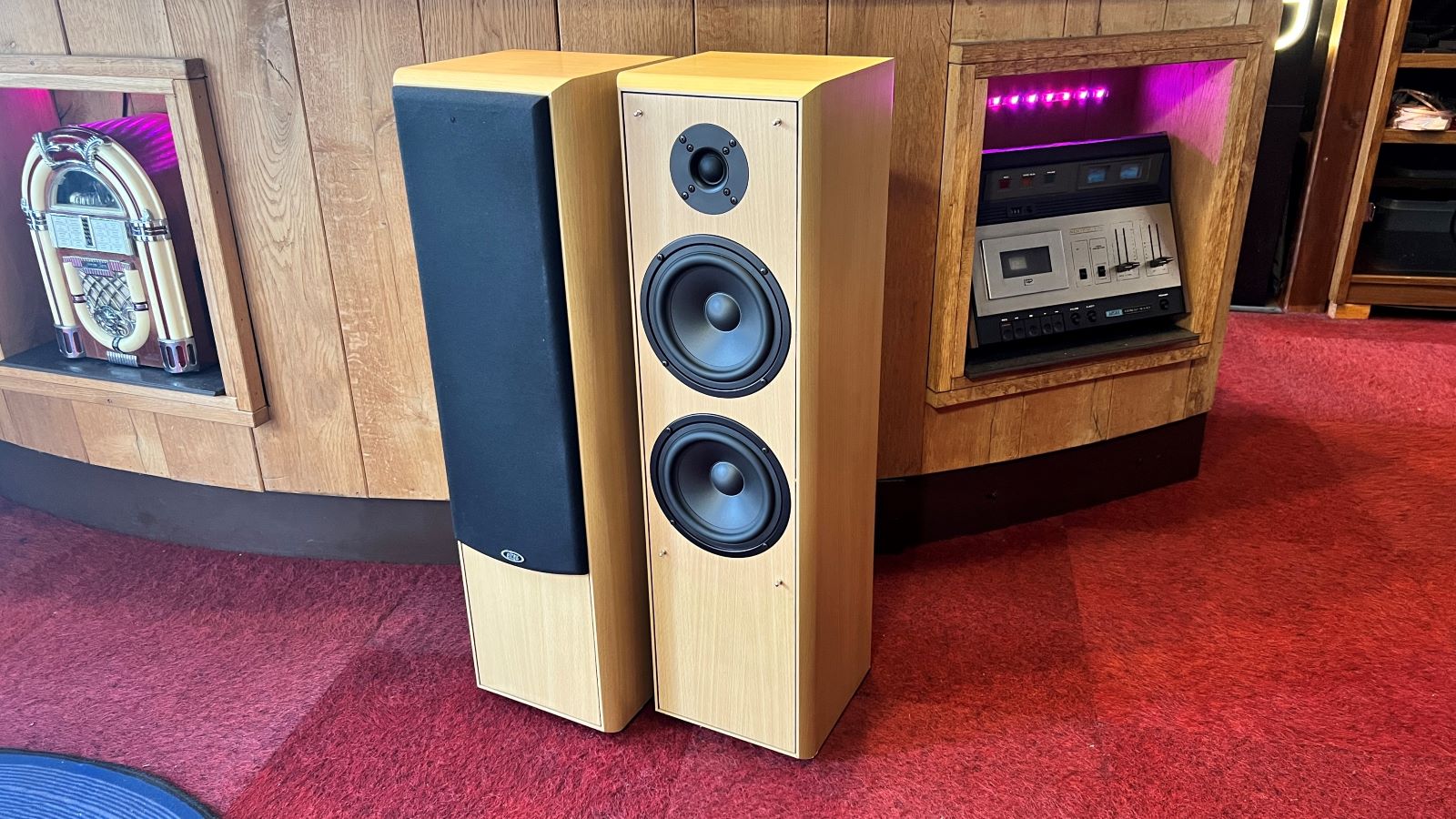 Eltax Jupiter - 3 weg Vloerstaande Speakers - 180 Watt